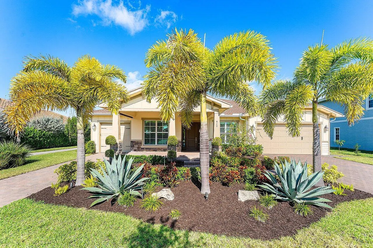 4 bed, 3.5 bath, 3001 sqft, $6,300 — Photo 1