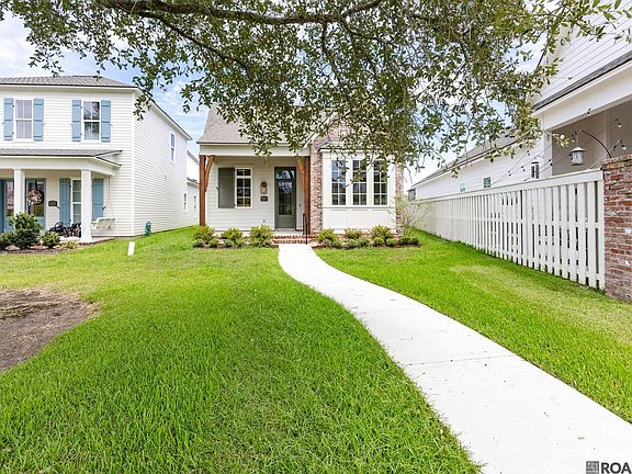 3rd image of 14204 Lovell Ct