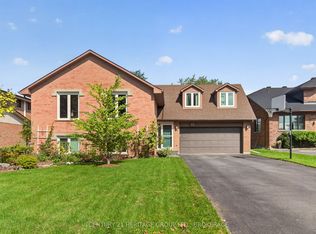23 Old Oak Rd, Kingston, ON K7M7C3