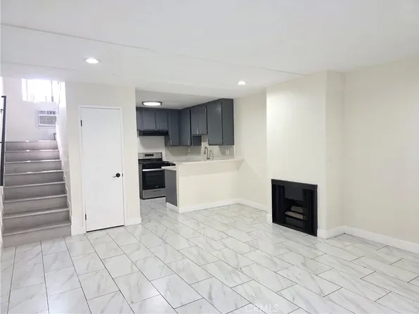 6911 Woodley Ave, Van Nuys, CA