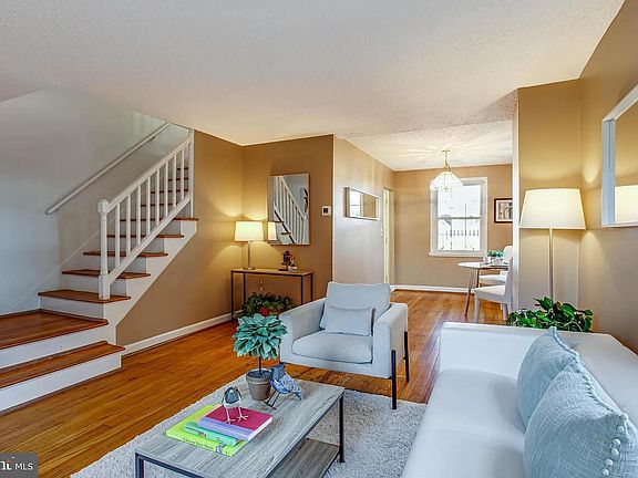 5th image of 2885 S Abingdon St