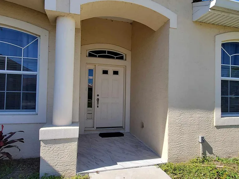 2323 Pan American Blvd — Photo 54