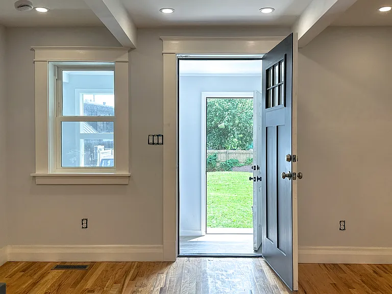 473 W Utica St #1 — Photo 6