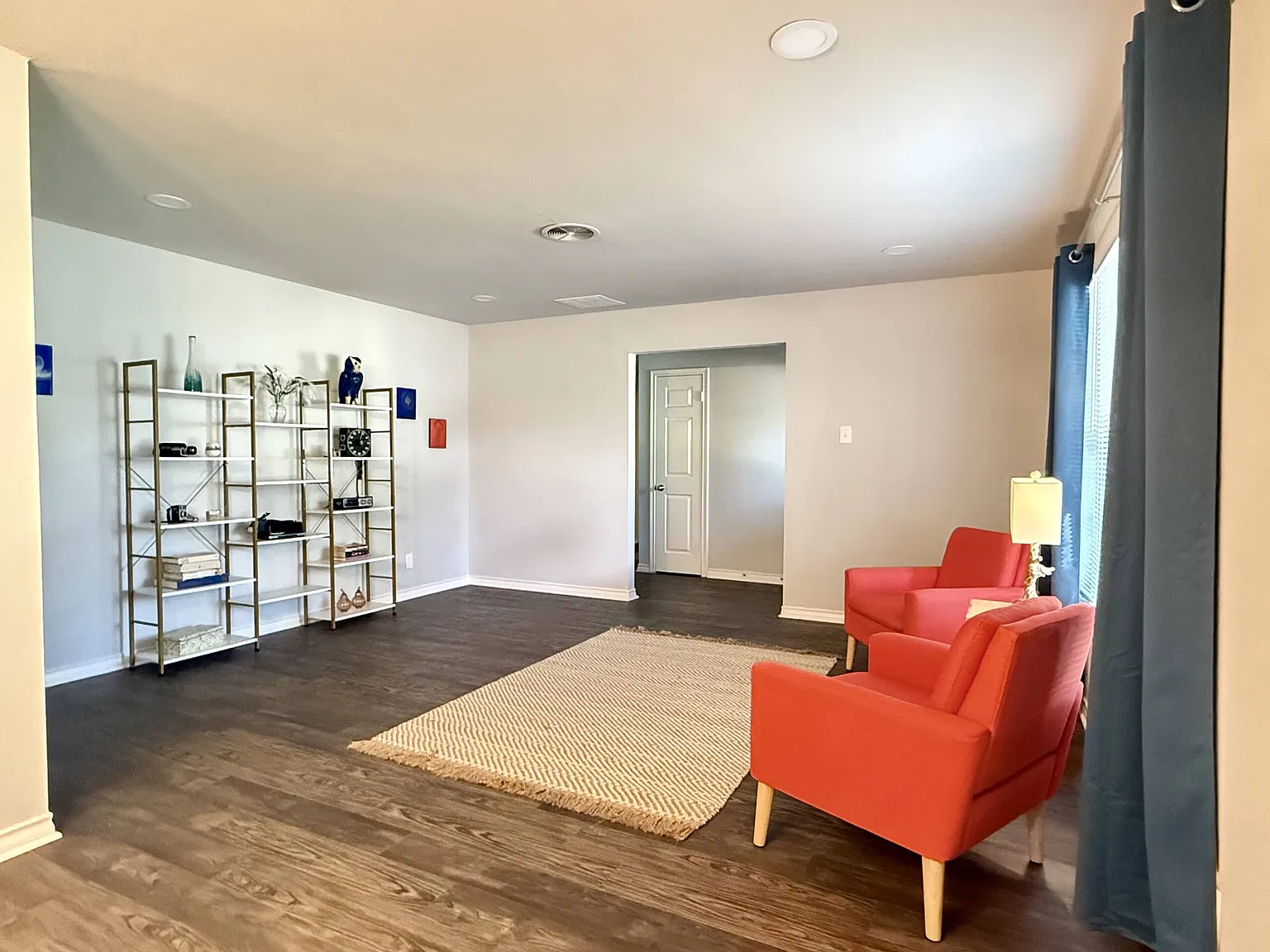 3 bed, 1636 sqft, $3,700 — Photo 4
