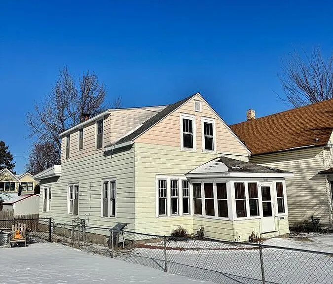 1021 Charles Ave #1 — Photo 1