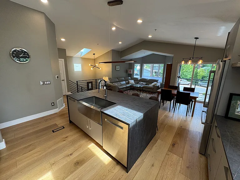 14547 Evanston Ave N — Photo 3