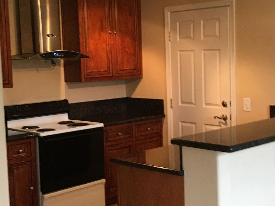 2nd image of 3325 Wemberley Dr