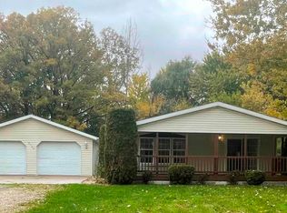 8160 Upton Dr, Shepherd, MI 48883