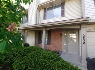5532 Barclay Ct, Clarendon Hills, IL 60514