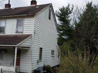 1017 Cherry St, Clairton, PA 15025