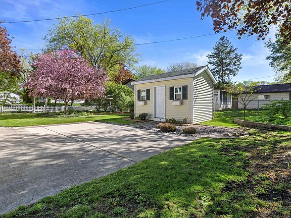 4th image of 219 Greenmeadow Dr