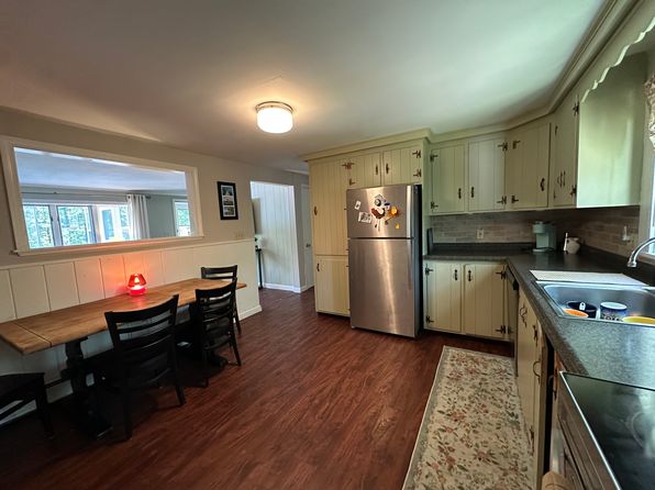 9 Pinecrest Dr