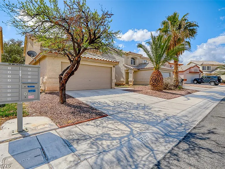 7537 Maiden Run Ave — Photo 3