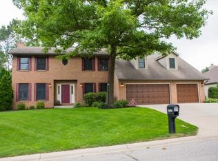 17111 Springwood Dr, Granger, IN