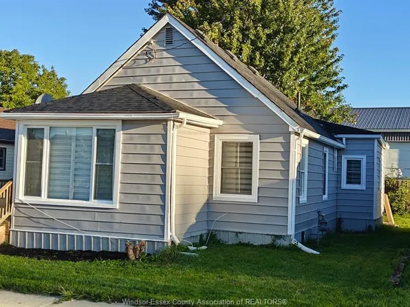 13 Wills St, Chatham Kent, ON N8A 1B1