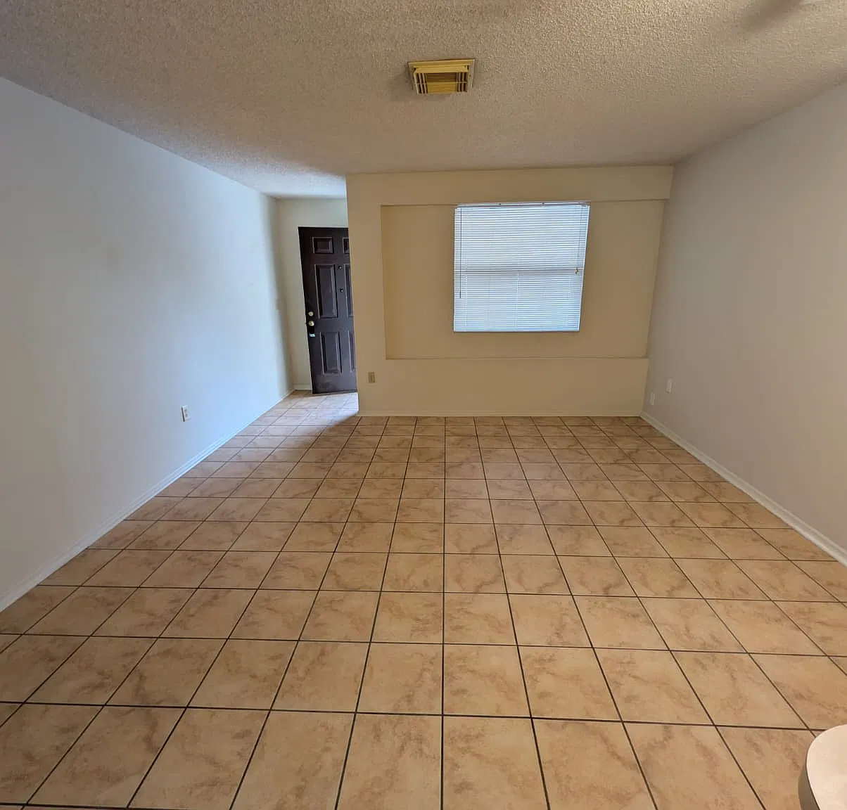 1 bed, 1000 sqft, $1,450 — Photo 4