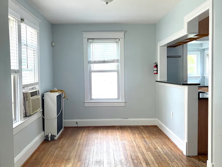 3711 22nd St NE — Photo 4