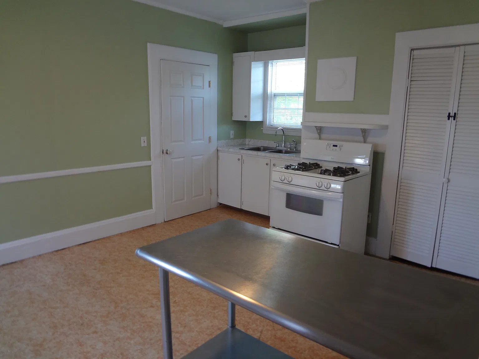 1 bed, 1000 sqft, $1,400 — Photo 3