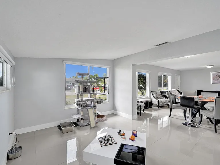 3322 McKinley St — Photo 20
