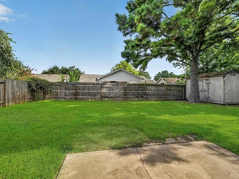 18706 Clover Glen Ln — Photo 15