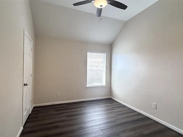 24926 Ranch Lake Ct — Photo 21