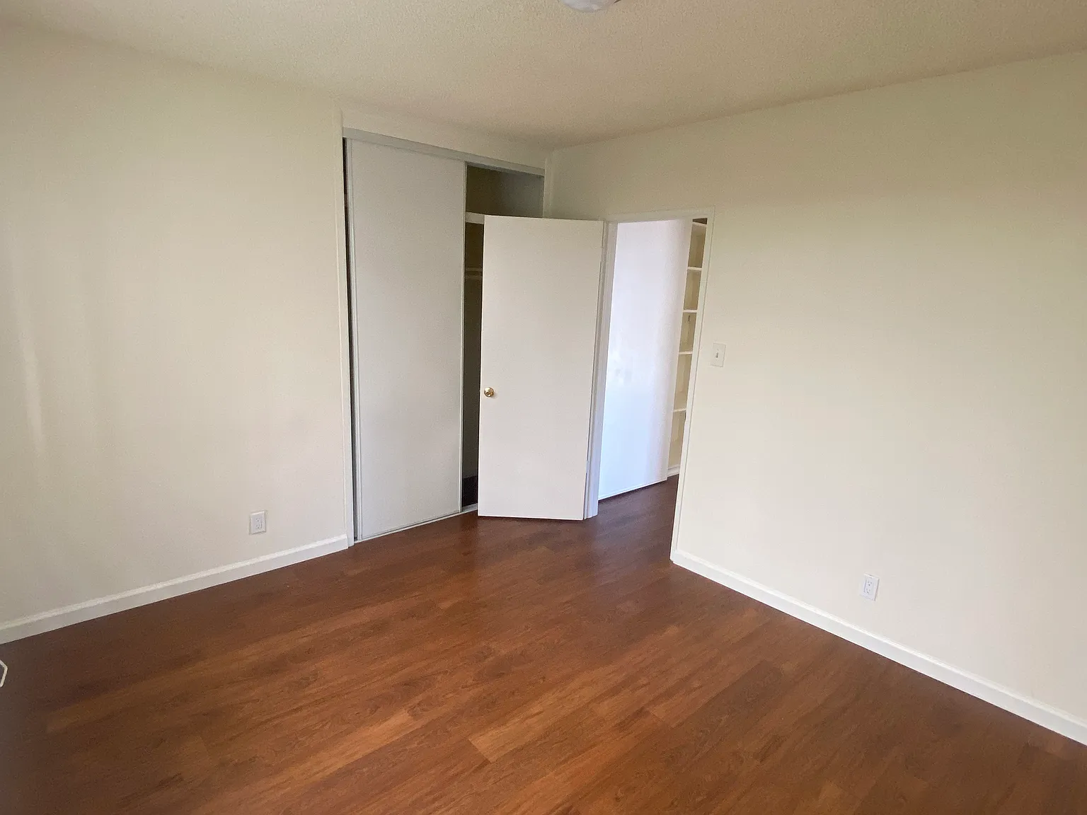 3048 Livonia Ave — Photo 4
