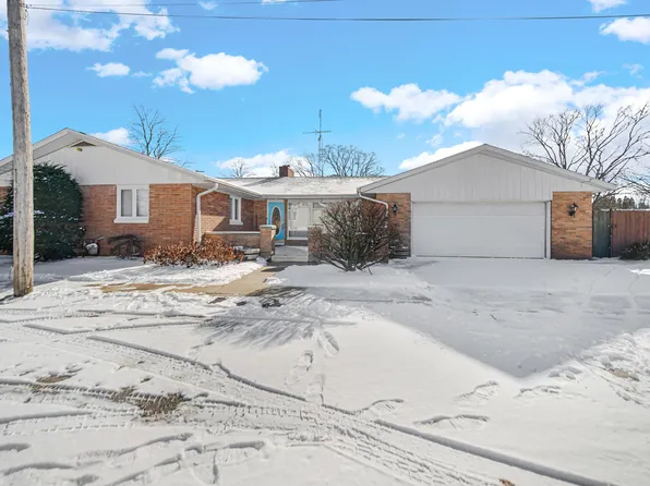 402 Schricker Ave, North Judson, IN 46366