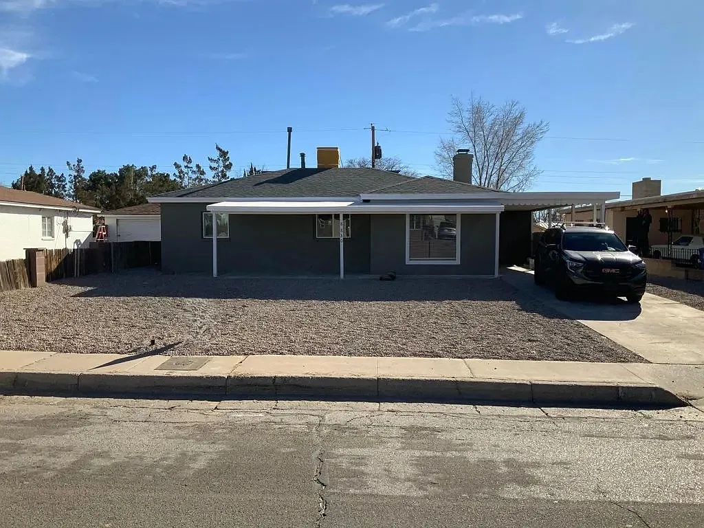 3 bed, 1.5 bath, 1162 sqft, $1,800 — Photo 1