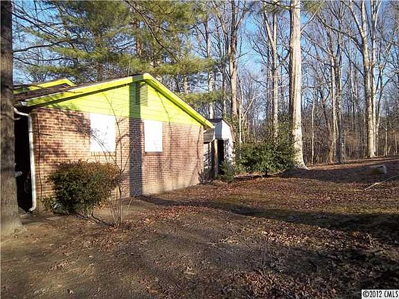 5th image of 1330 Beaverbrook Dr