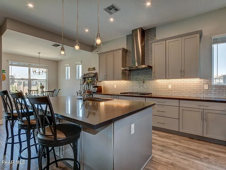 3851 Serenity Cliff Ct — Photo 8