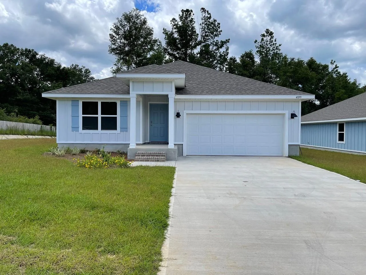 4 bed, 1878 sqft, $2,200 — Photo 3