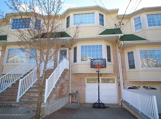 110 Herrick Ave, Staten Island, NY 10309