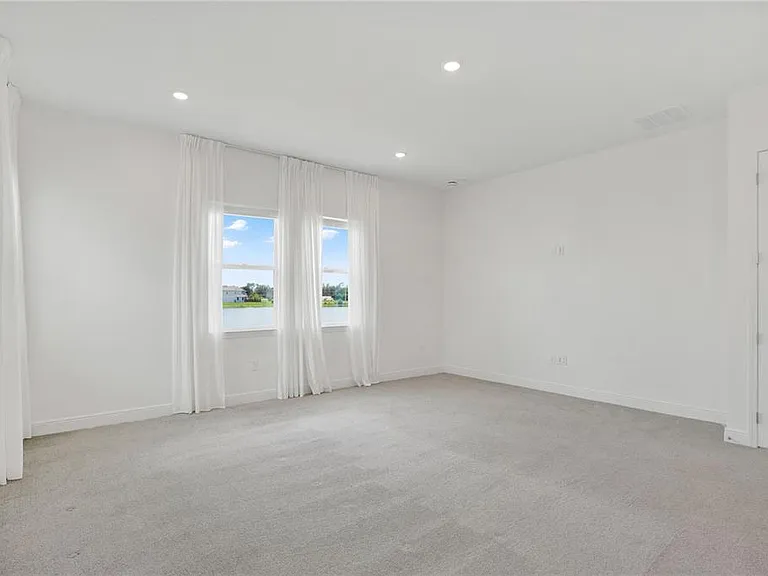13589 McMillan Dr — Photo 14