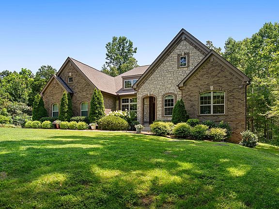 4th image of 8012 Rose Ridge Pvt Ln
