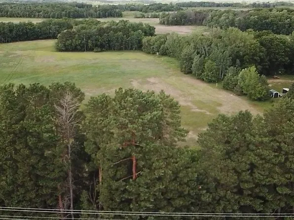 3509 Viking Blvd NE, Wyoming, MN 55092