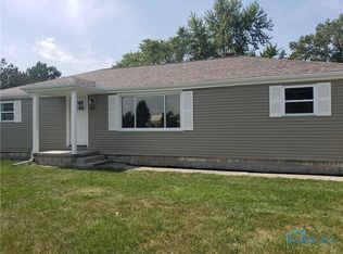 20801 Dunbridge Rd, Bowling Green, OH 43402