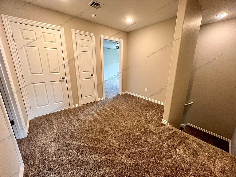 6621 Leightyn Ln — Photo 13