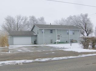 2180 N Anderson Rd, Garden City, KS 67846