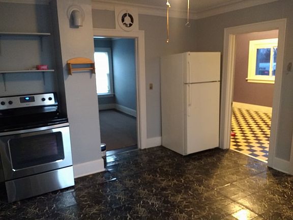 2nd image of 4950 Division Ave S