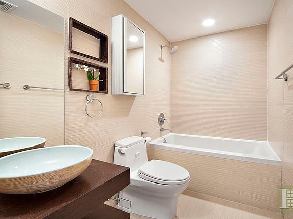5th image of 346 Bond St #2B