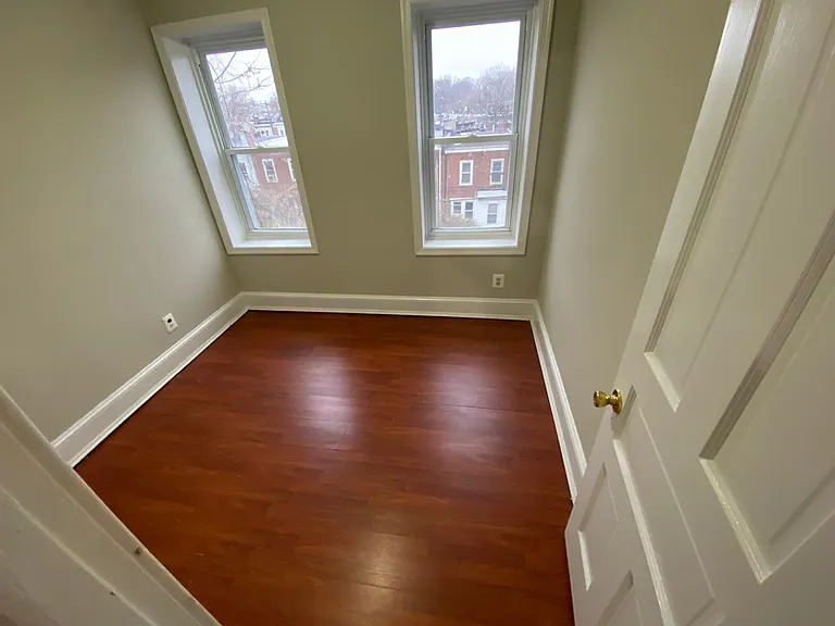 6033 N Norwood St — Photo 13