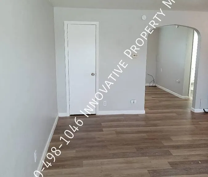 7351 N Dort Hwy #9 — Photo 6