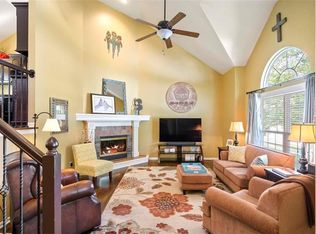 4724 Mund Rd, Shawnee, KS 66218