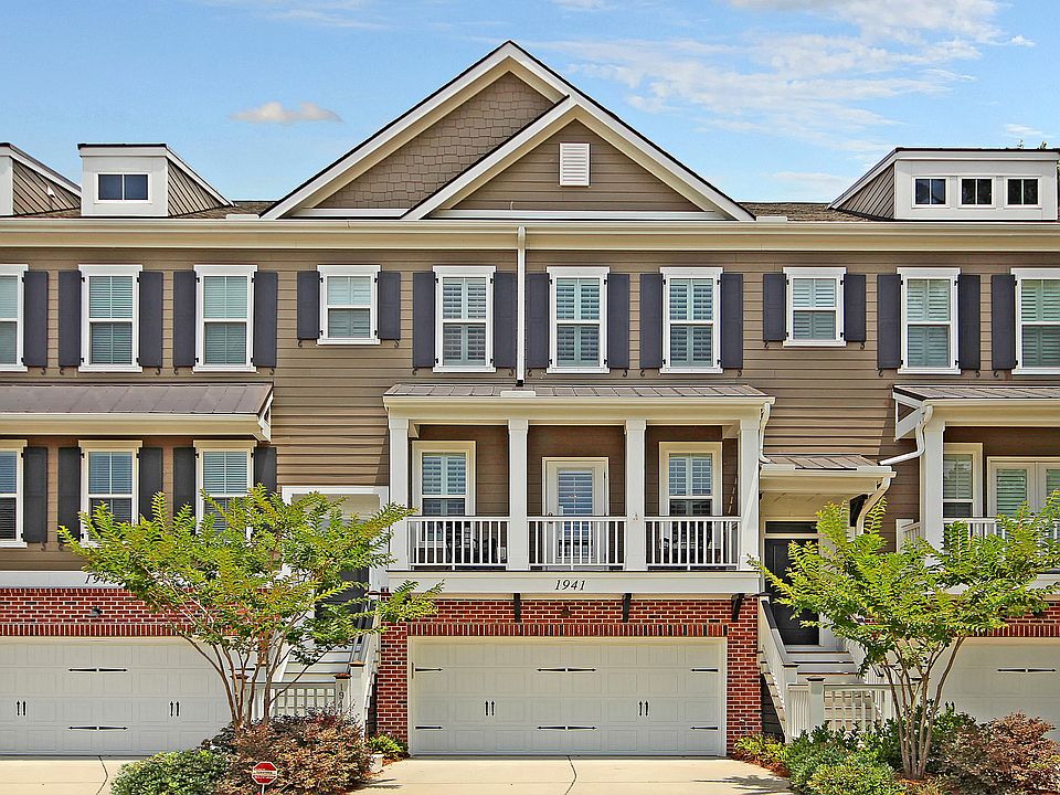 1st image of 1941 Carolina Towne Ct