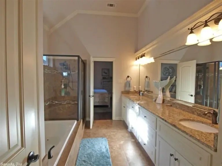34 Forest Valley Ln — Photo 11