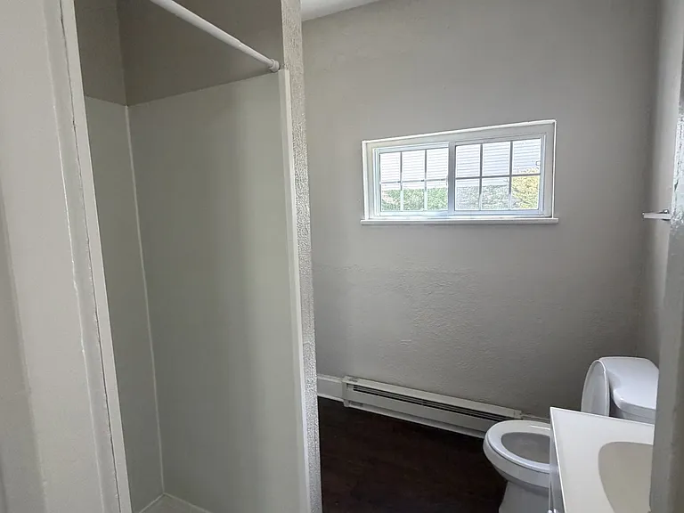 30 W 4th St #1 — Photo 7