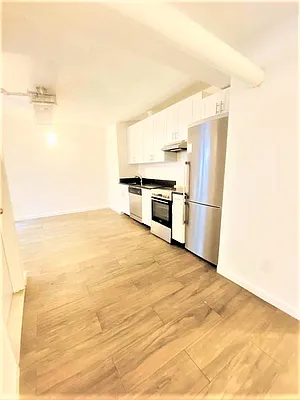Rented by Bond New York | media 10