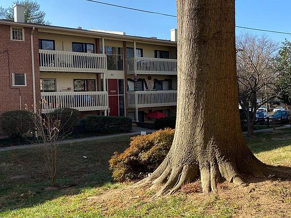 4th image of 7499 Little River Tpke APT 201