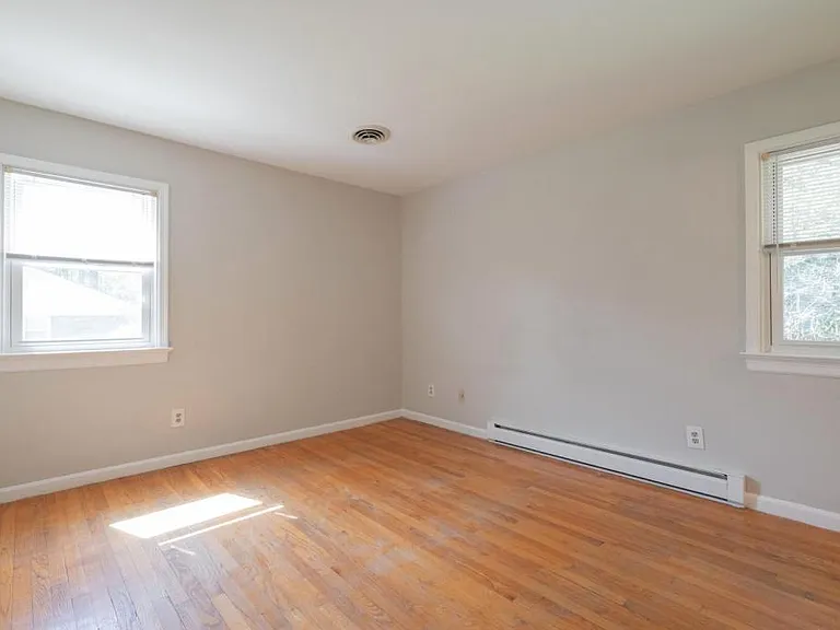 2900 Clintwood Rd — Photo 25