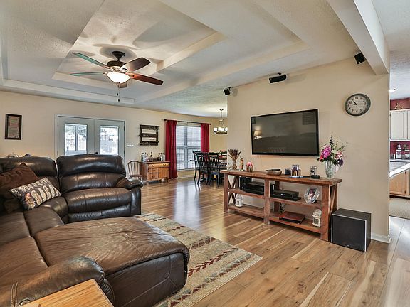 2nd image of 1200 Evergreen Way